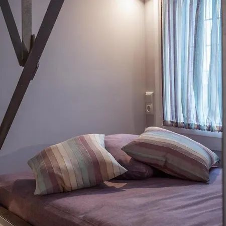 Apartment Lofts *