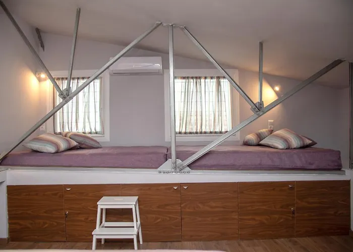 Lofts كافالا